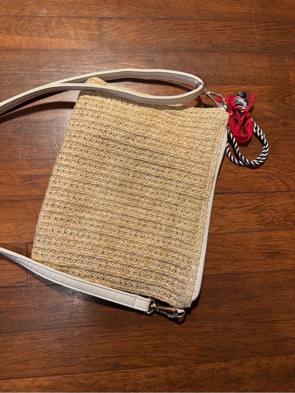 Cherry Raffia Purse - Picture 4 of 5